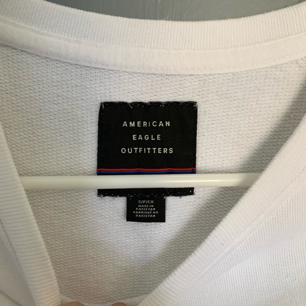 American eagle pull over - Picture 3 of 3